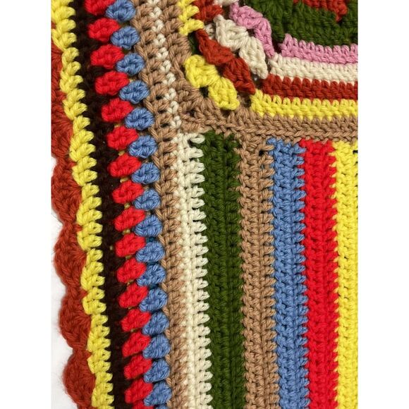VTG Handmade Granny Square Crocheted Blanket-Approx 72x59 - Picture 9 of 9